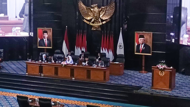 Pimpin Paripurna, Zita Buka Suara Soal Tidak Hadir dalam Rapat Sebelumnya